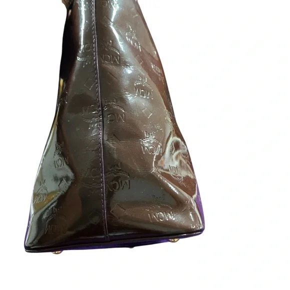 AUTHENTIC MCM LIMITED EDITION PATENT LEATHER MAROON/ PURPLE
SHOULDER BAG TOTE - Picture 8 of 13